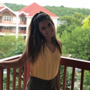 Meet your Posher, Angela